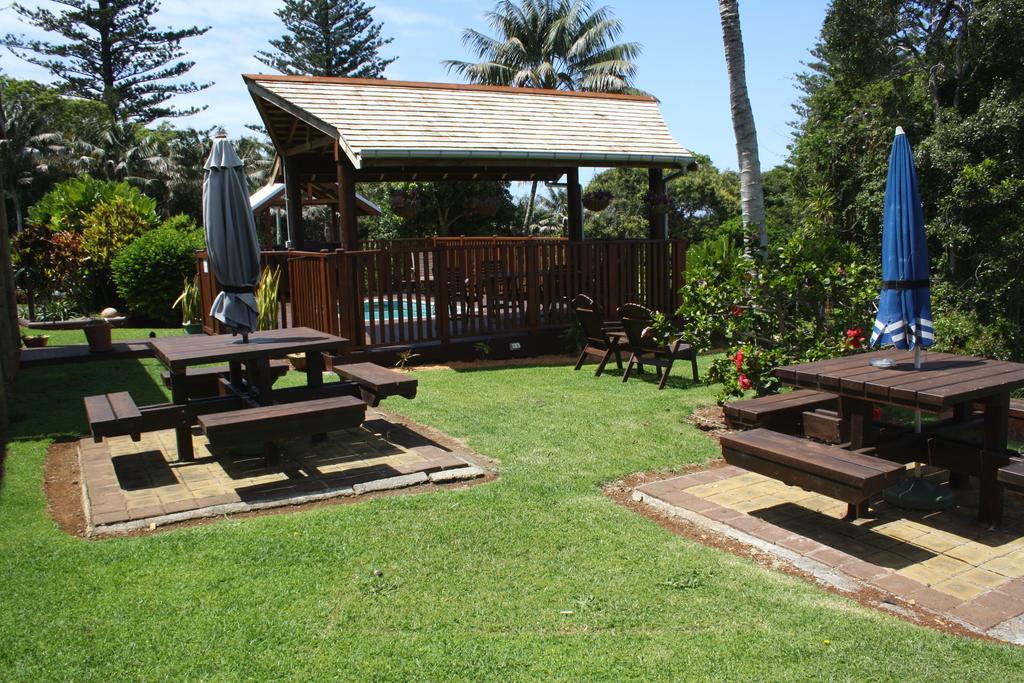 Hideaway Retreat Hotel Бернт Пайн Екстериор снимка