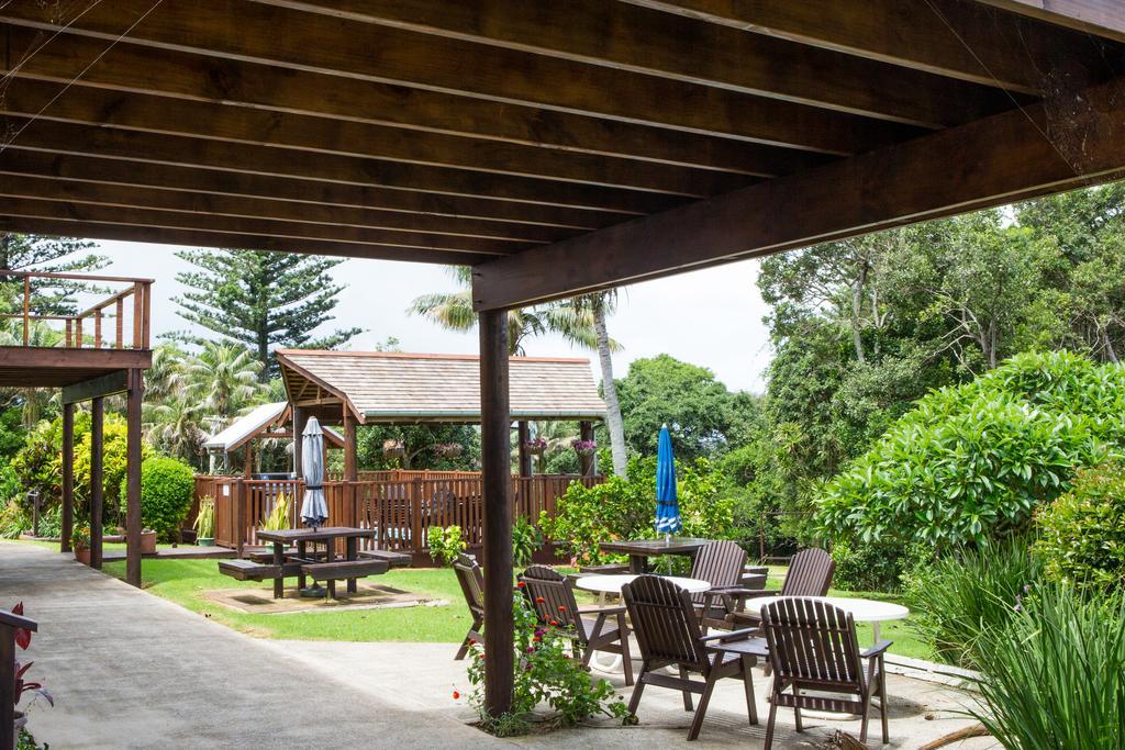 Hideaway Retreat Hotel Бернт Пайн Екстериор снимка