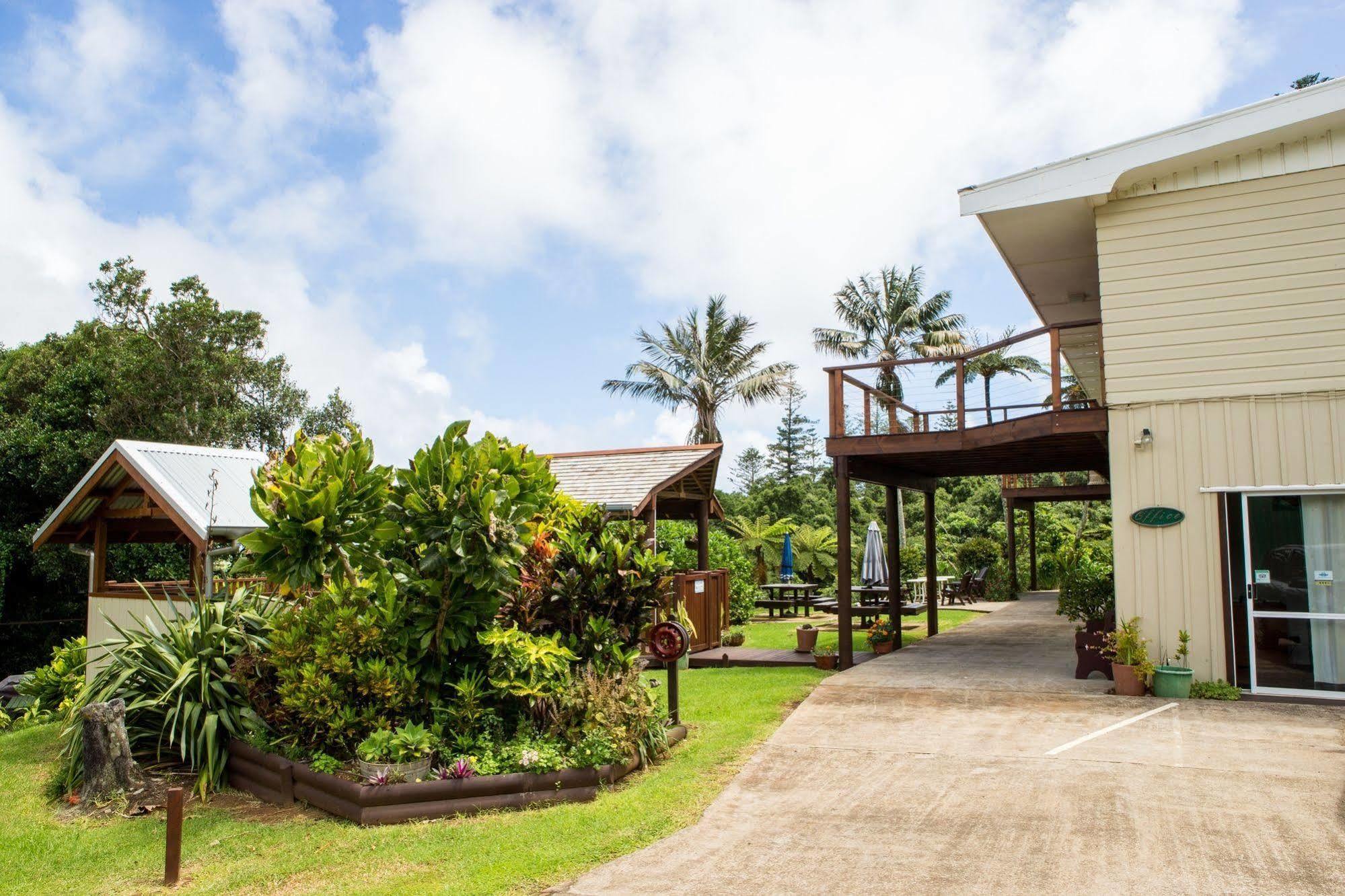 Hideaway Retreat Hotel Бернт Пайн Екстериор снимка