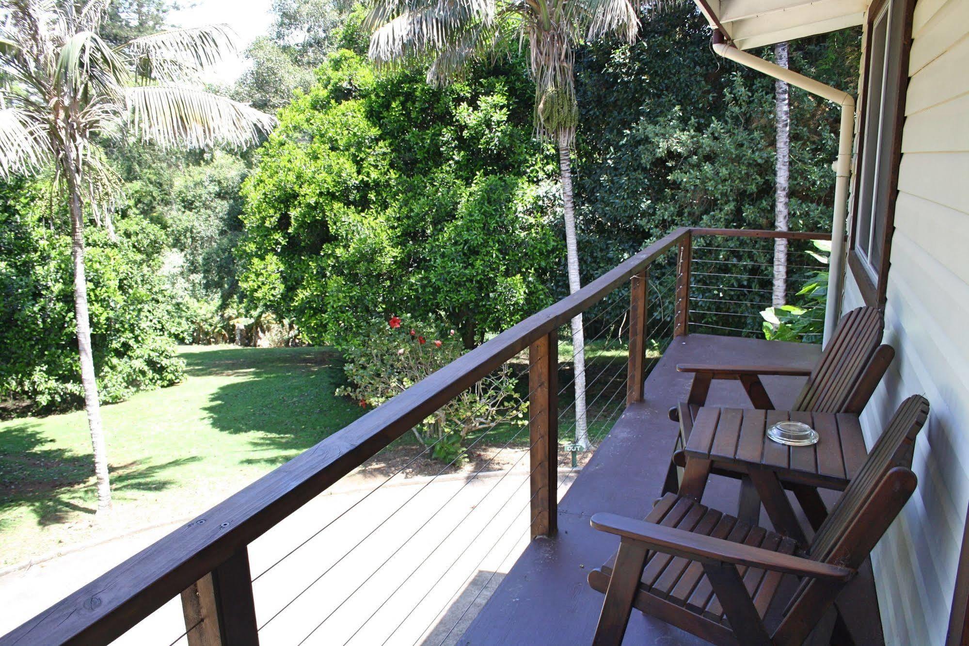 Hideaway Retreat Hotel Бернт Пайн Екстериор снимка