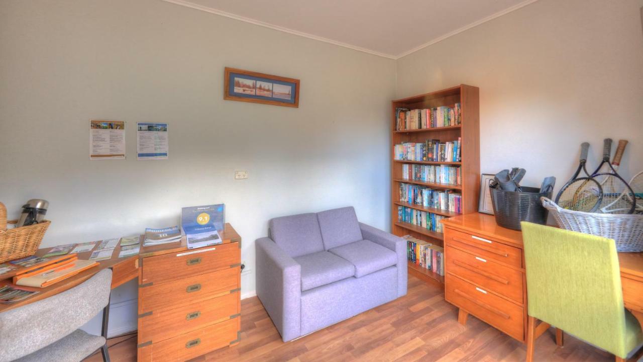 Hideaway Retreat Hotel Бернт Пайн Екстериор снимка